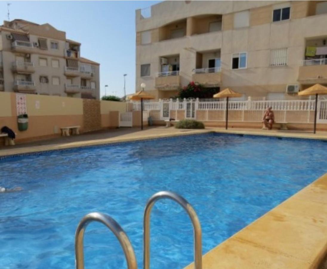 Bonito De Dos Y Piscina Appartement Torrevieja