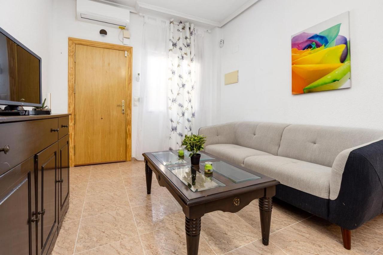 Appartement Bonito De Dos Y Piscina Torrevieja