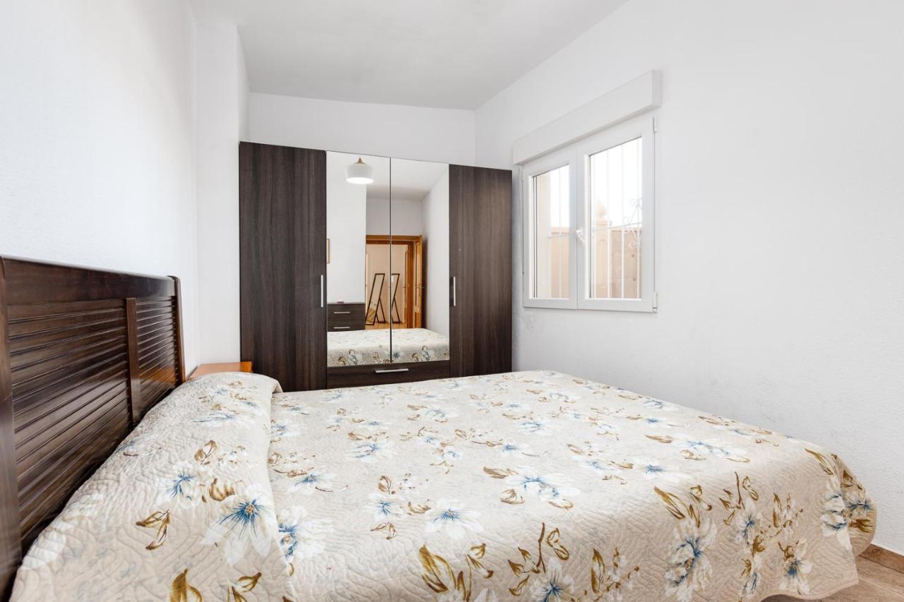 Appartement Bonito De Dos Y Piscina